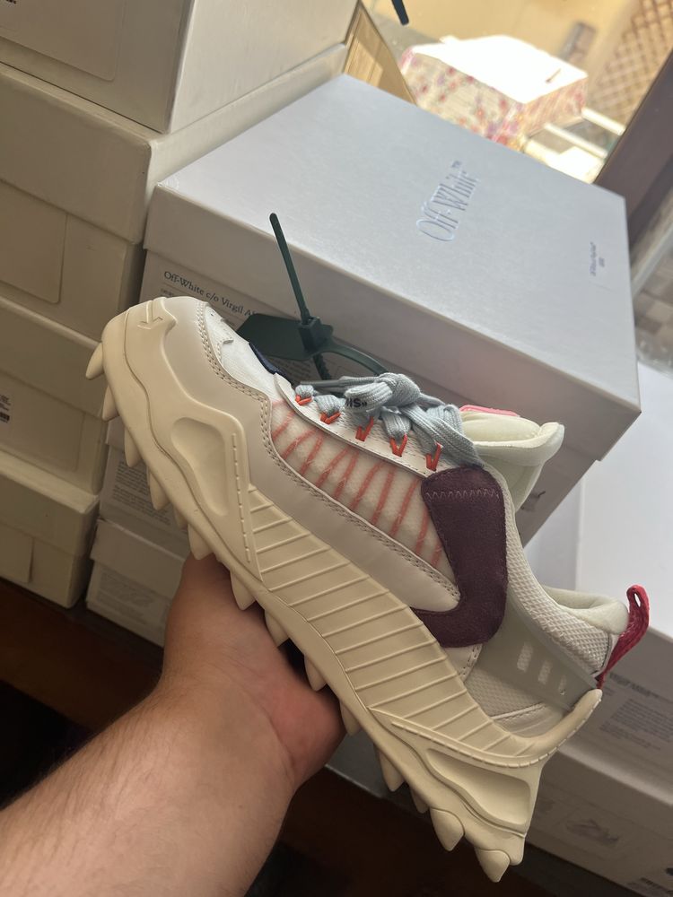 Off white odsy (40;42)