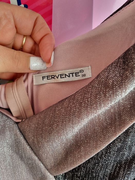 În stare bună purtată.