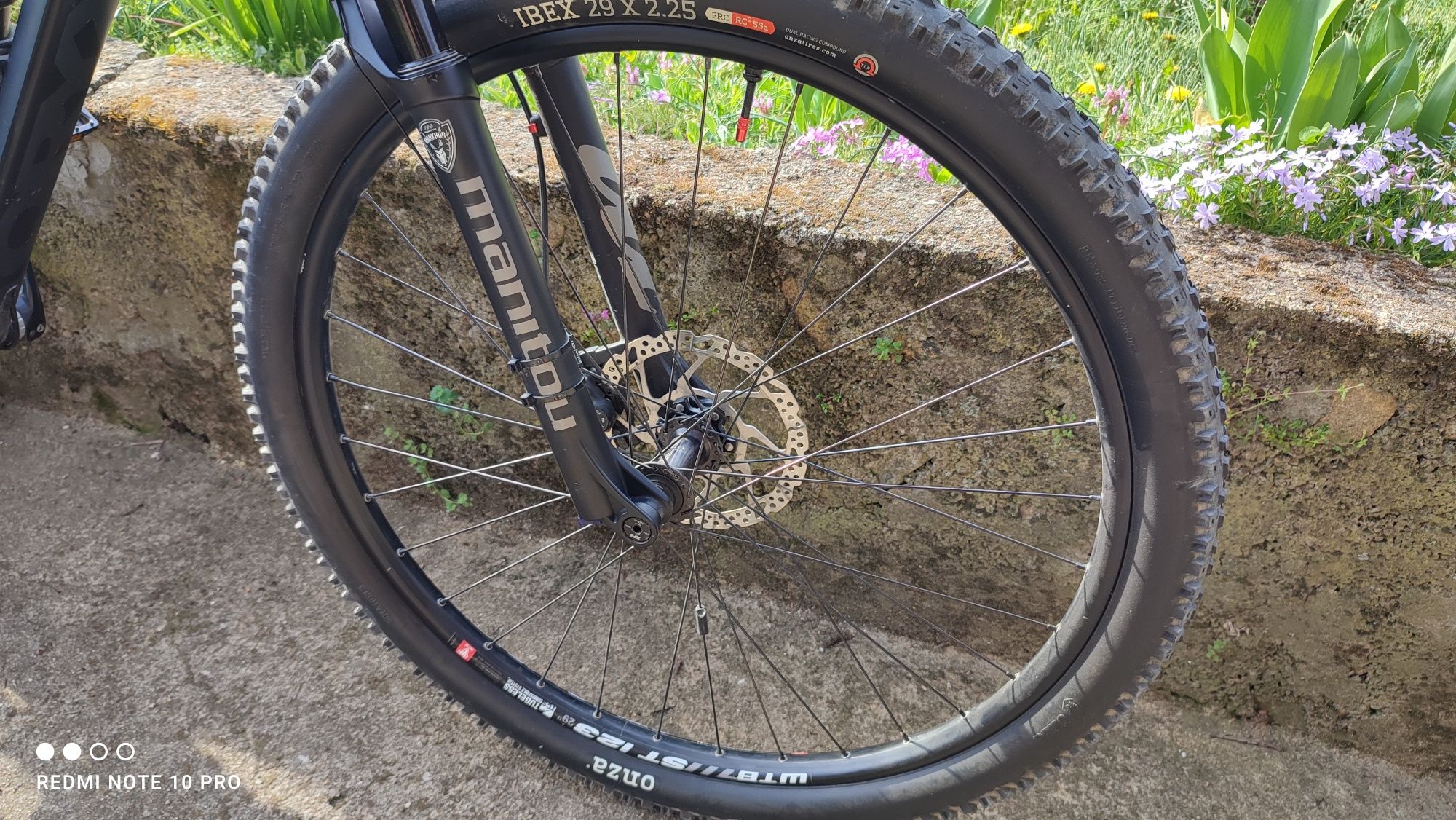 Oryx D20 XL, dropper post, tubeless