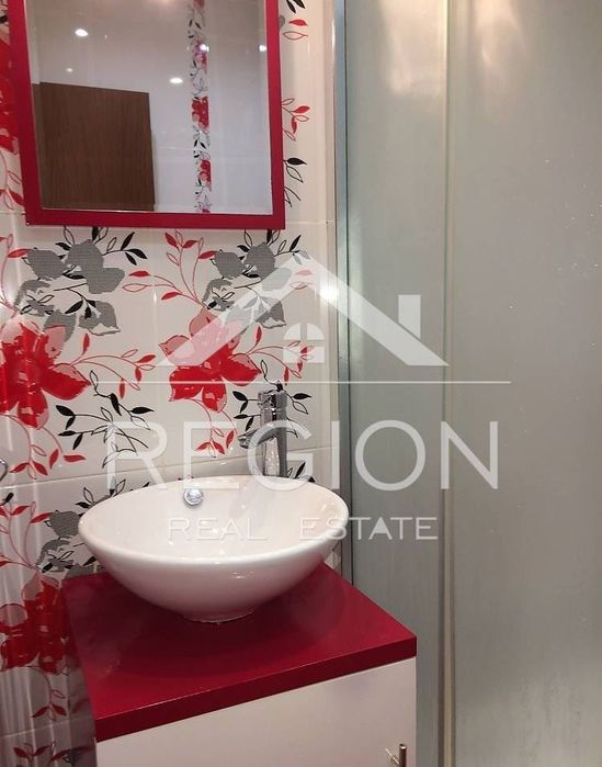 Дава се под наем Двустаен апартамент в Варна, Цветен квартал - 68 кв.м за 612 € - Снимка #5