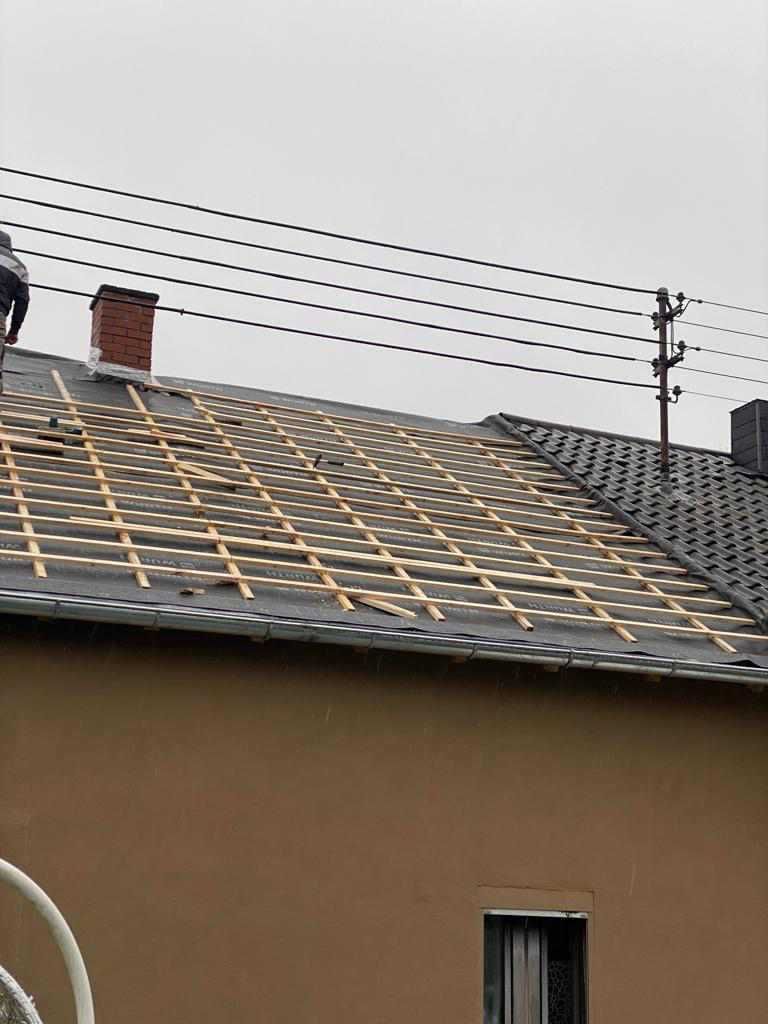 Renovare acoperisuri, montaj acoperisuri, dulgherie, mansardare