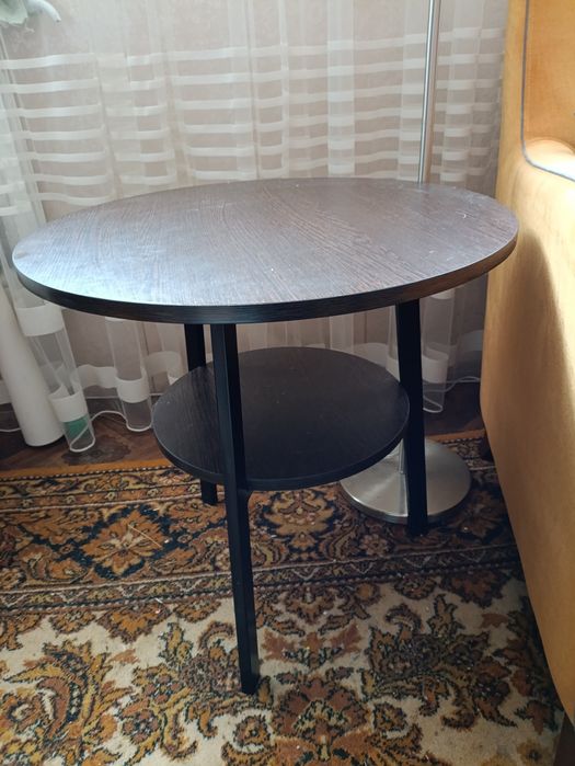 Журнальный столик