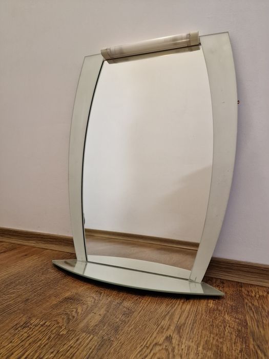 Огледало за баня с осветление