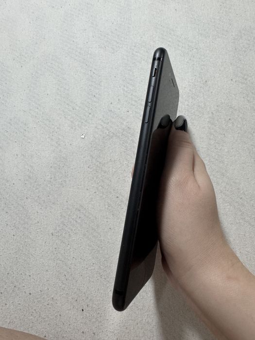 IPhone 8 plus foarte bun