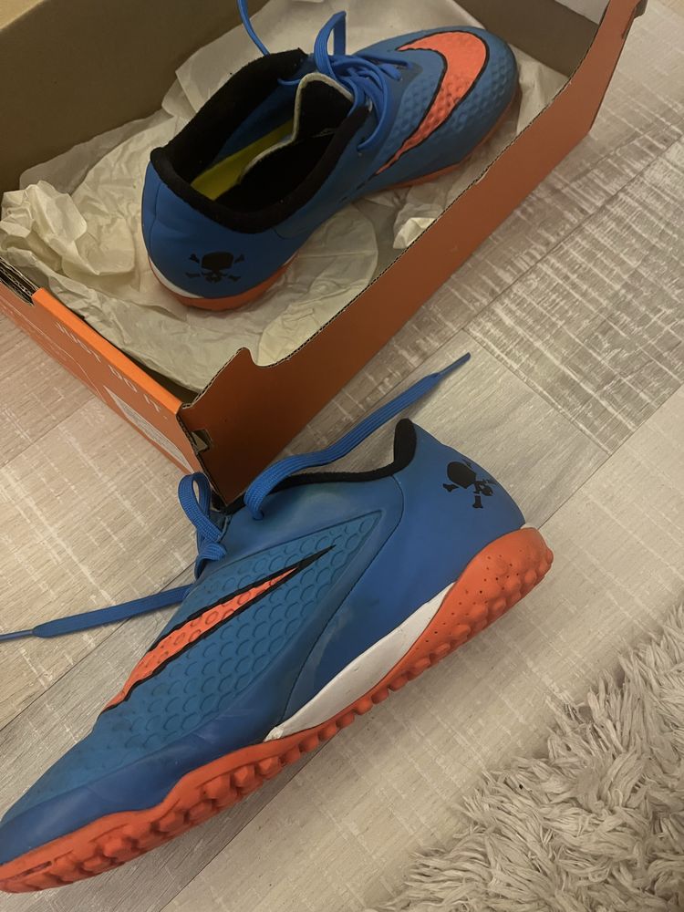 Nike hypervenom 38.5 и 33