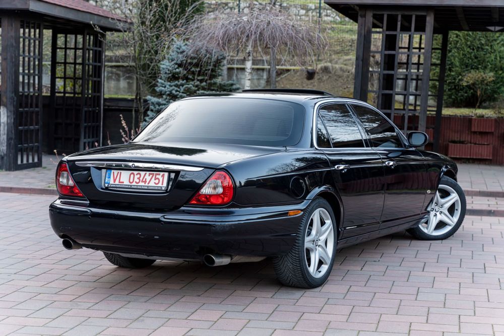 Jaguar XJ foarte elegant, excelent tehnic!
