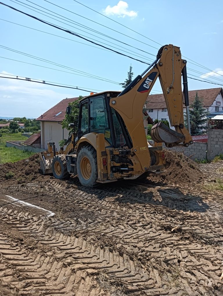 Închiriez utilaje construcții