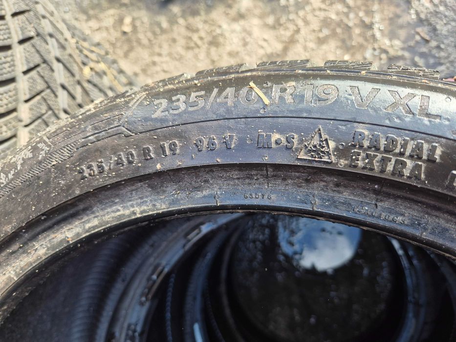 2 Anvelope de IARNA - 235/40/19 - BARUM - Stare foarte buna - DOT 2019