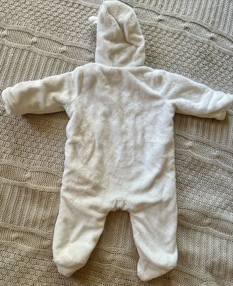 Космонавт за бебе