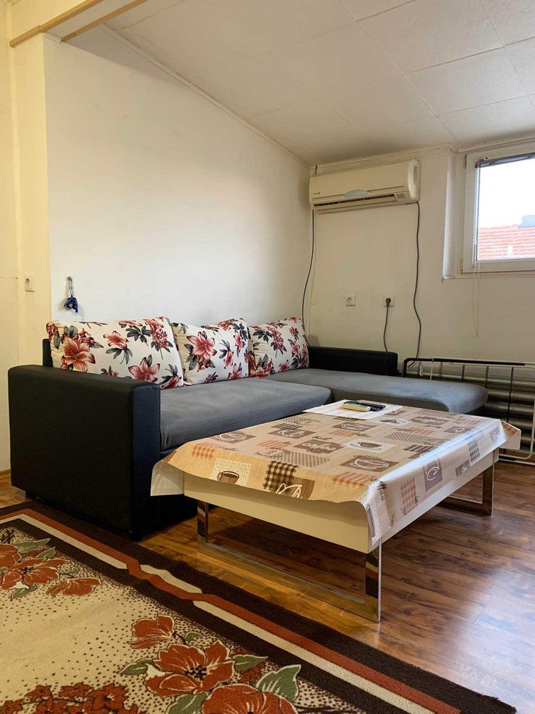 Дава се под наем Двустаен апартамент в Бургас, Сарафово - 60 кв.м за 250 € - Снимка #2