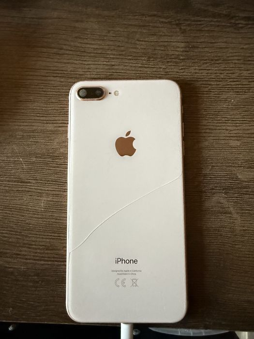 Iphone 8 plus  64gb 76%battery life