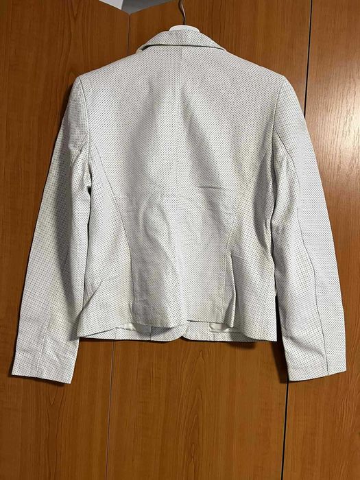 Geacă damă din piele alb – mărimea SM