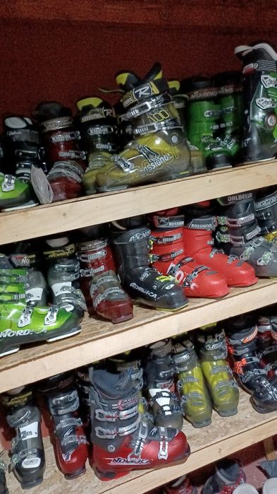 Schiuri skiuri ski clapari skiuri