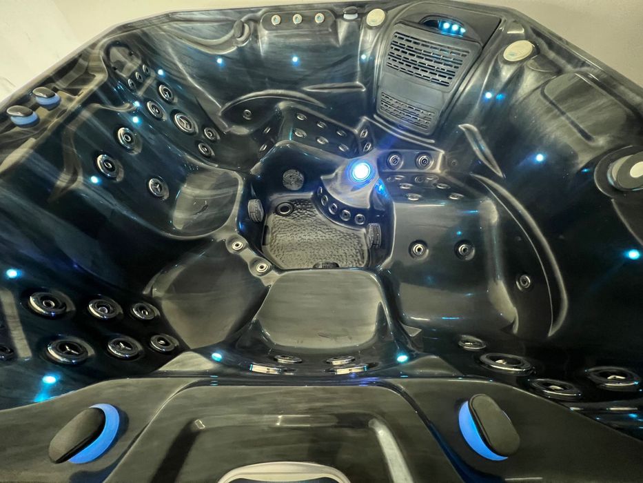 Jaccuzi Platinium Spa Hot Tub piscină ciubăr