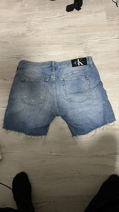 Дънки на Calvin klein