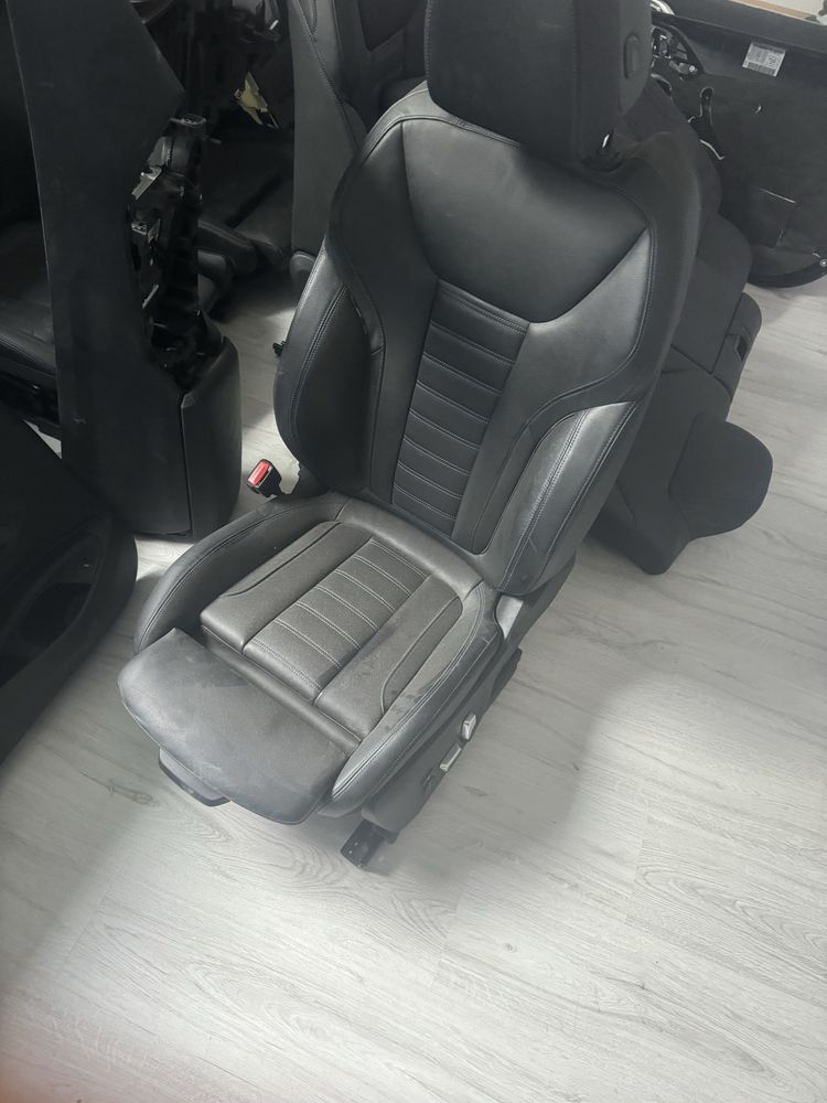 BMW G 22 салон комлект