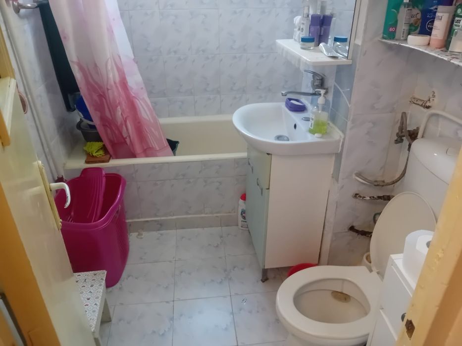 Apartament 2 cam,49mp,etaj3,precista,mobilat,utilat,balcon,centrala