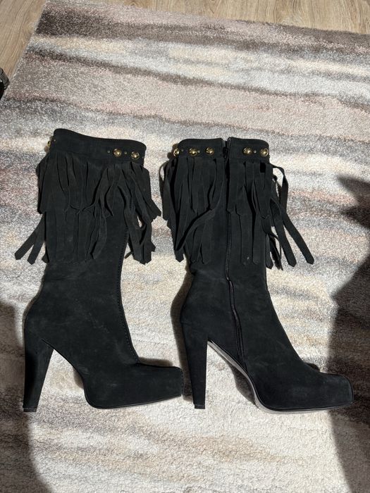 Продавам дамски ботуши