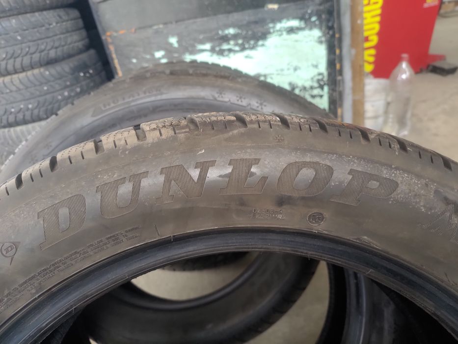 245/50/19 Dunlop