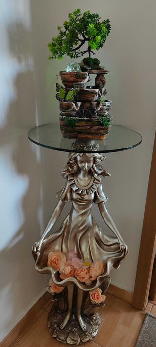 Statueta etajera  rășină dura 1,10 m înălțime