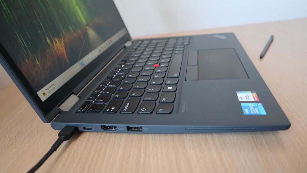 Lenovo ThinkPad X13 Yoga 2G IPS Touchscreen/i5 1145G7/256GB/16GB