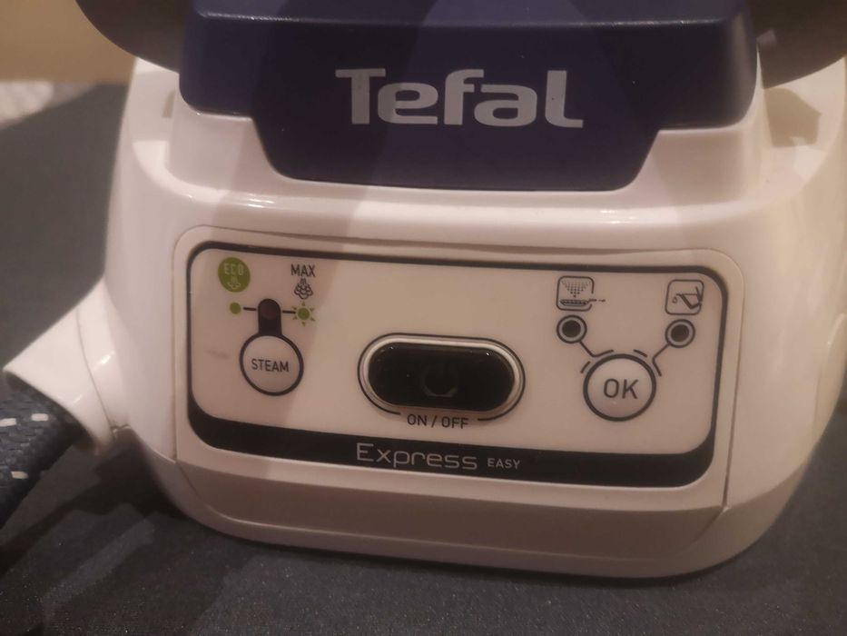 Statie calcat cu boiler cu incalzire rapida Tefal GV7556 Express Easy