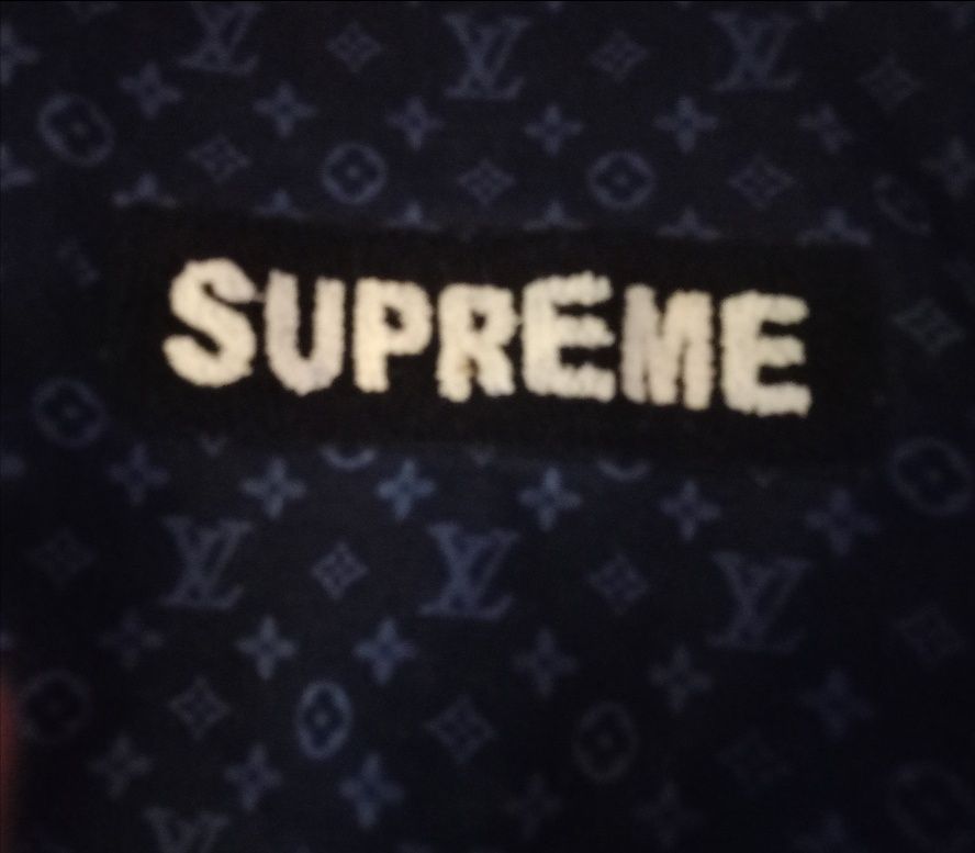 Supreme X Lv hoodie