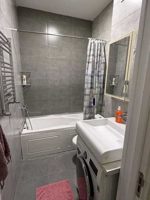 Срочно Сдам 2-Х Ком Квартира С Евро Ремонтом  Радом С Метро Ойбек 454*