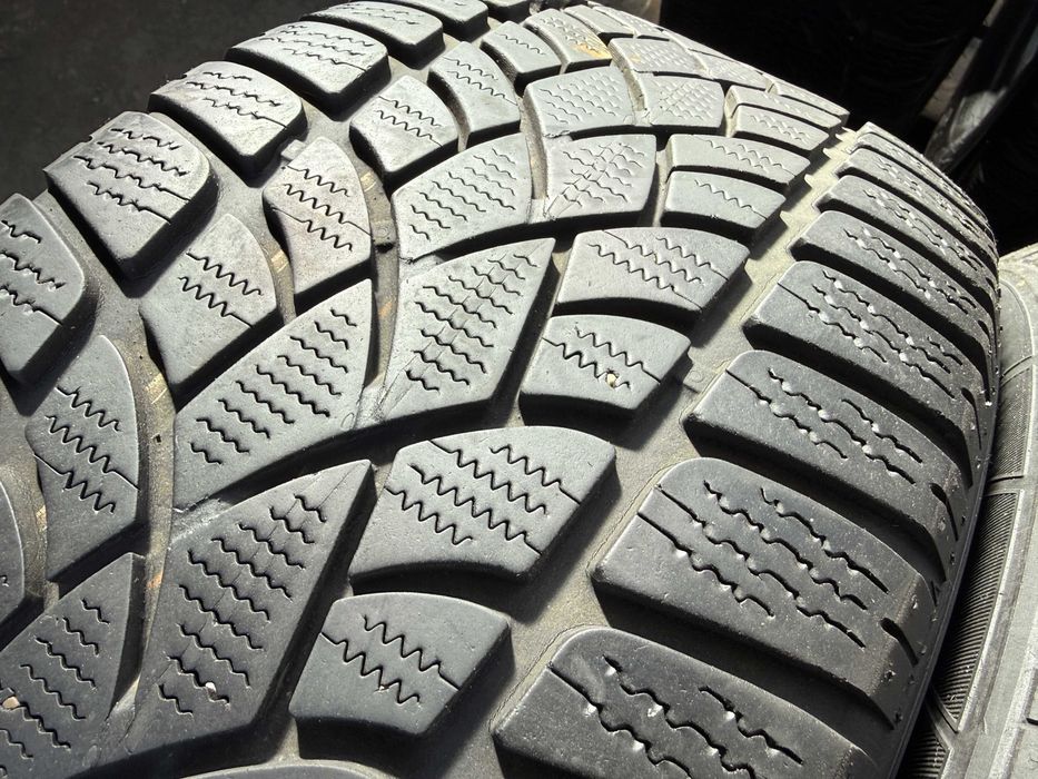 # 2x Anvelope Iarna 225/55 R17  - Dunlop  Sp Winter Sport 3D AO
