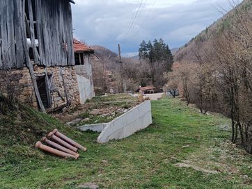 Къща във процес на строителство. кв Шумели