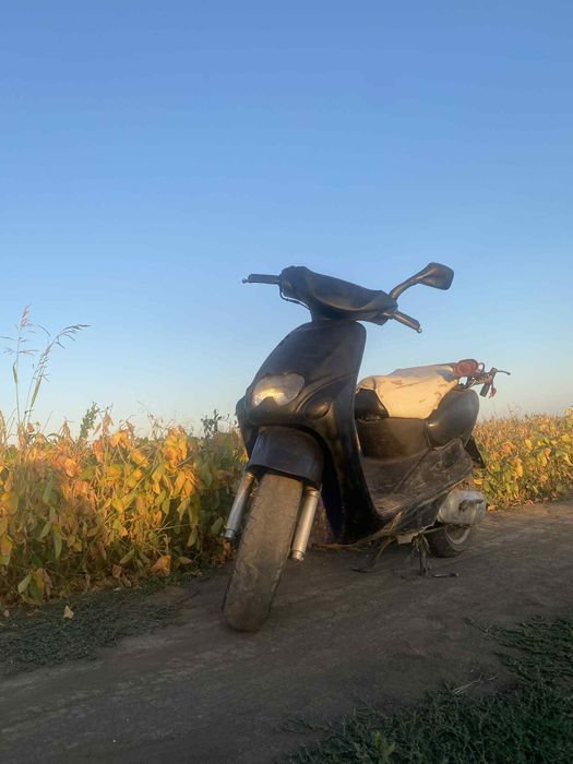 Vând scuter 80cc în 2 T