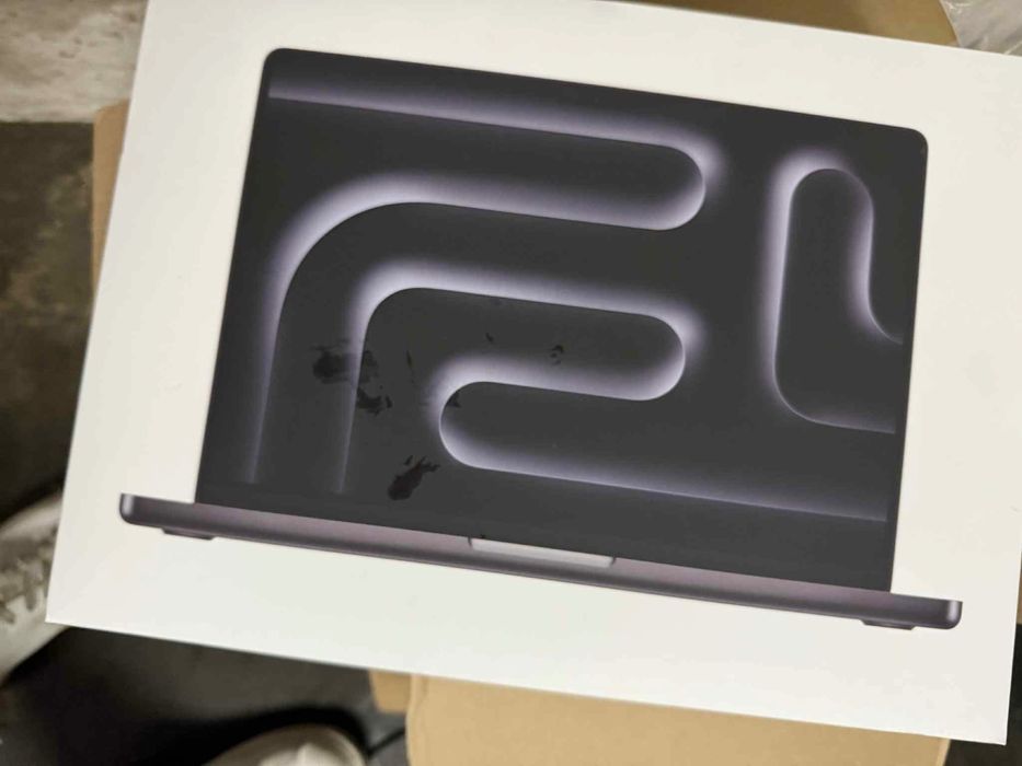 Лаптоп Apple MacBook Pro 14 Чисто нов!!