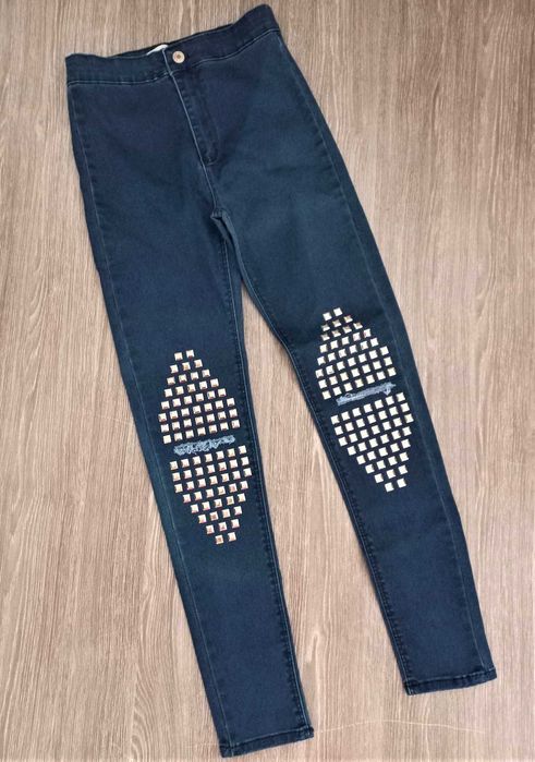 Разпродажба! Дамски дънки с капси