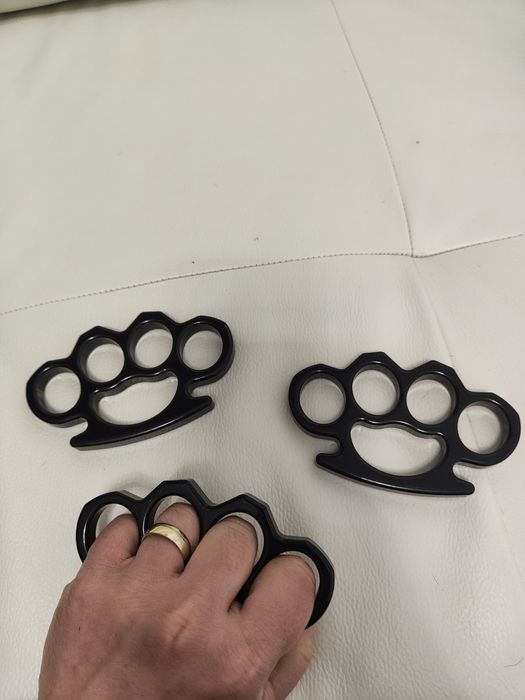 Preț pe bucata, material otel Rozeta Box Pumn