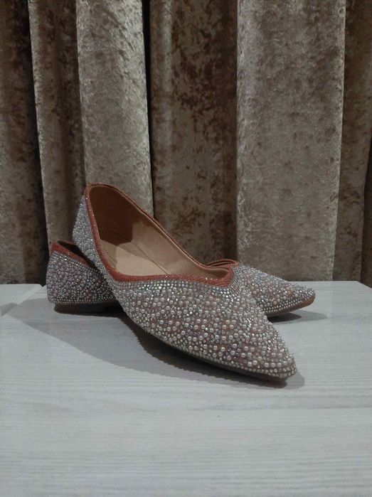 Холати янги чиройликгина  обуфча