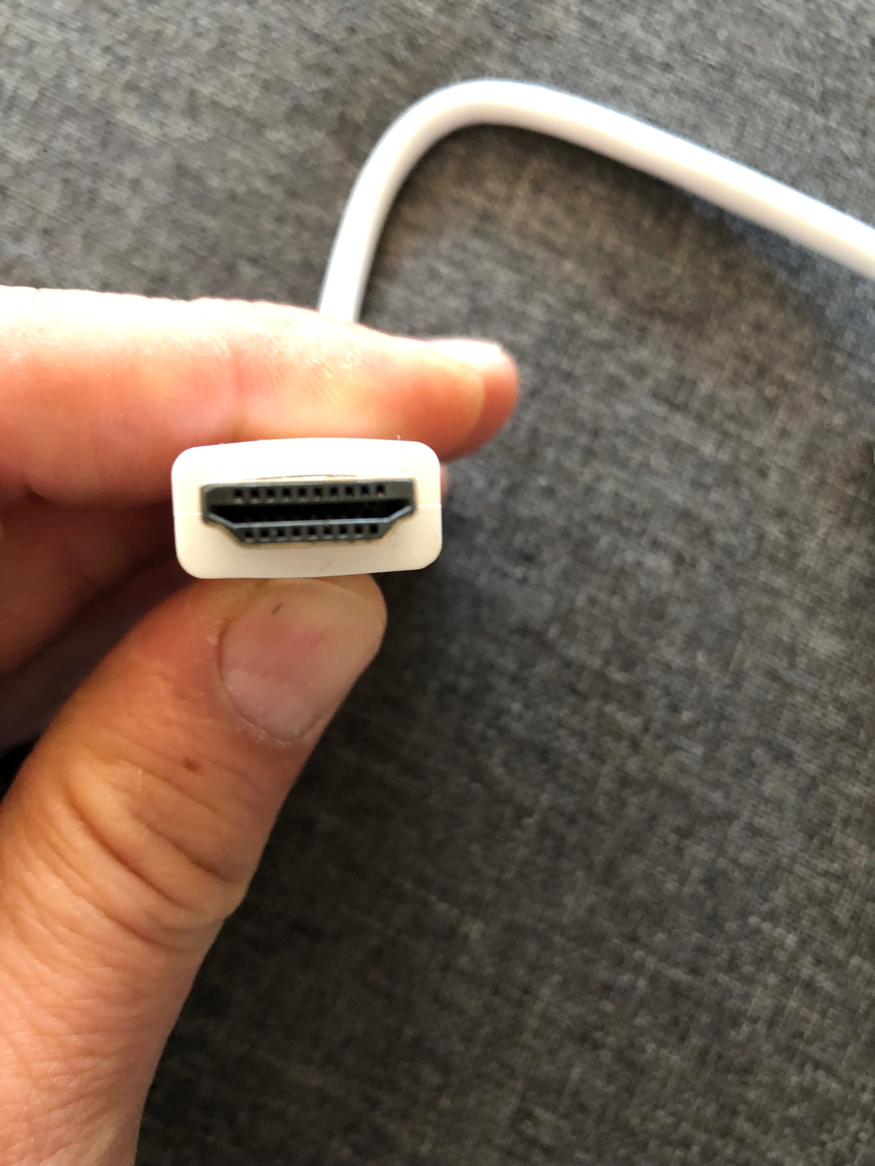 HDMI to VGA черна и бяла.