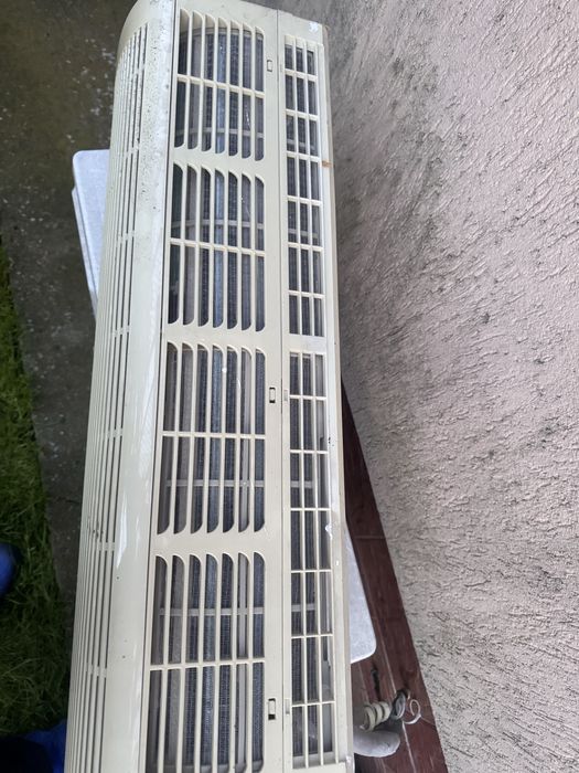 Vând aer condiționat White Westinghouse folosit la casa de vacanta