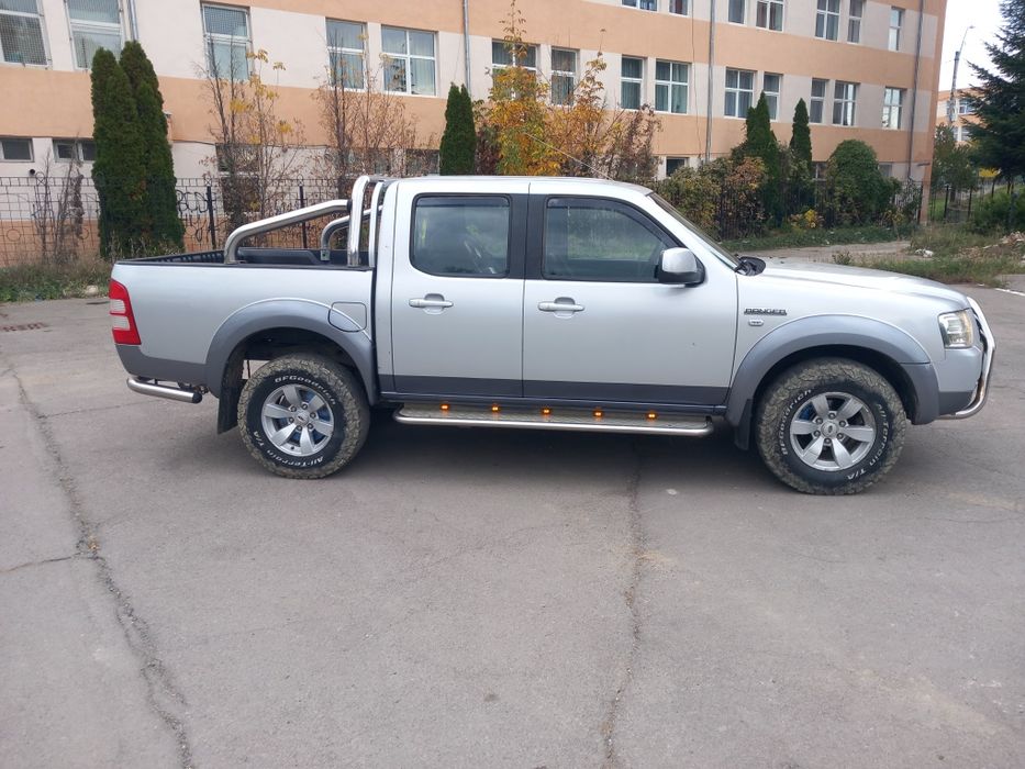 Vând Ford ranger 2008