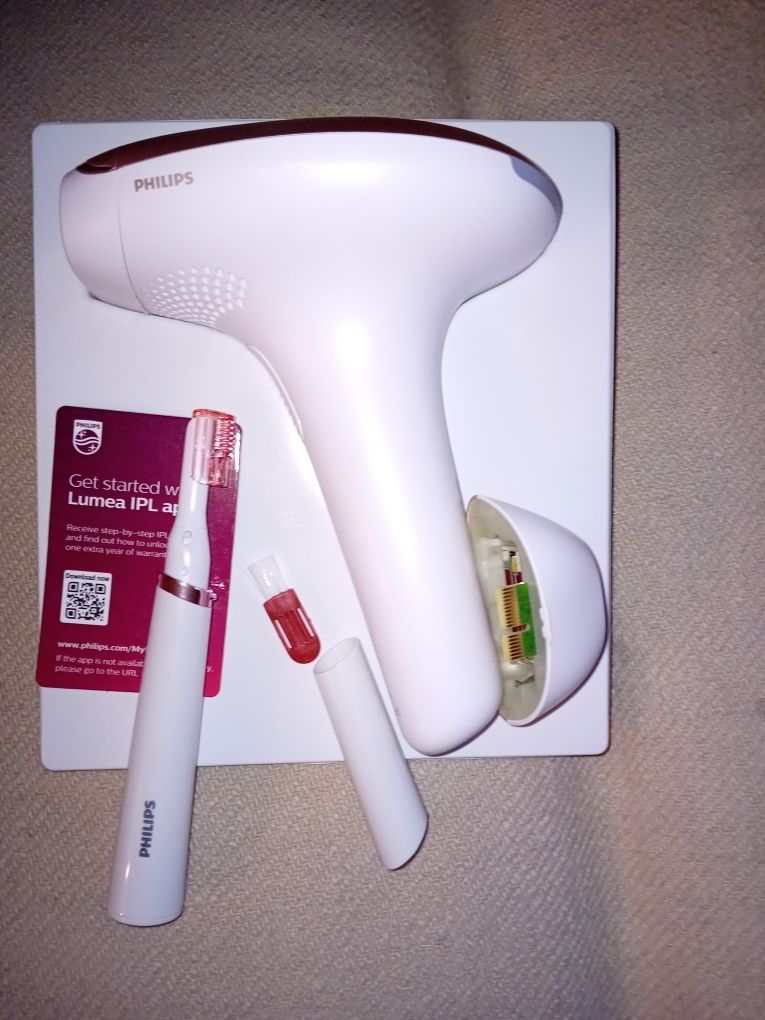 Фотоепилатор Philips lumea