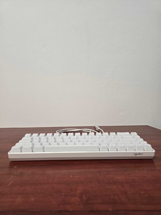 Tastatura gaming Switch-uri rosii