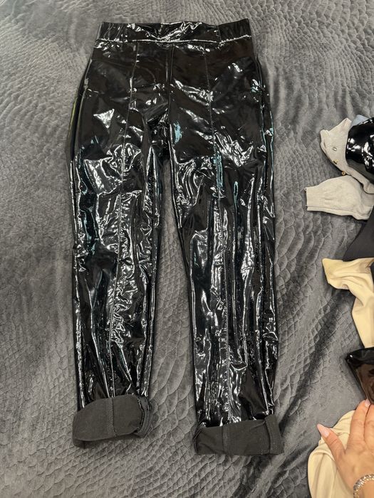 Черен панталон - лак - lynne