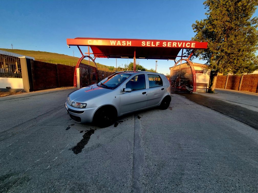 Vând/Fiat Punto/1.2/Benzină/Consum mic