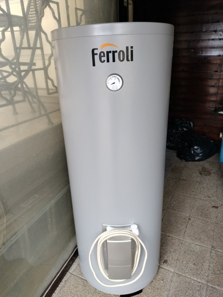 VÂND Boiler Ferolli