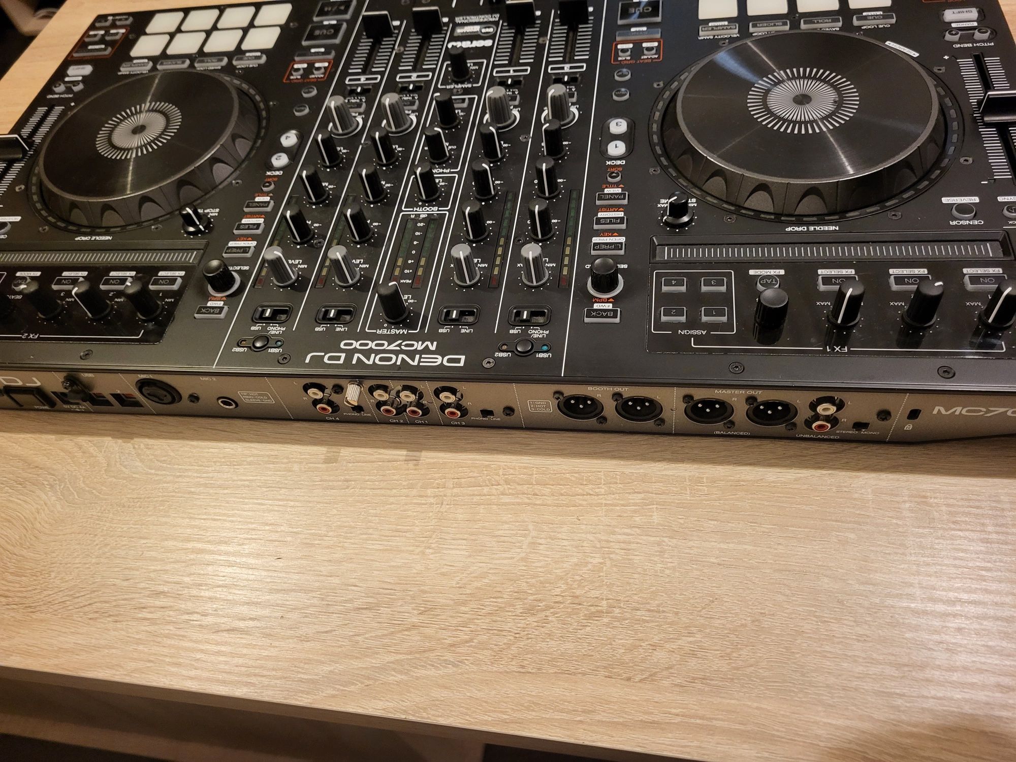 Consola DJ Denon MC7000