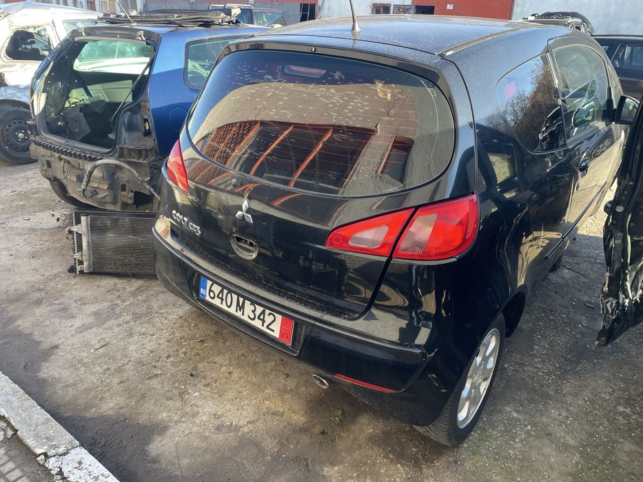 Mitsubishi Colt VI 40 броя на части