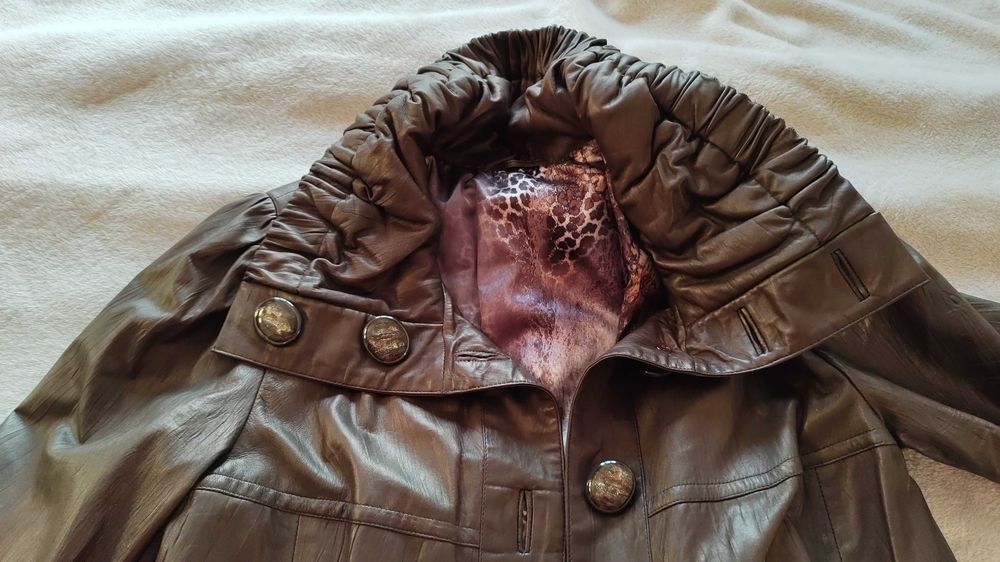 пролетно есенно кожено палто