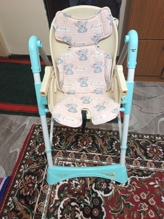 Стульчик для кормления