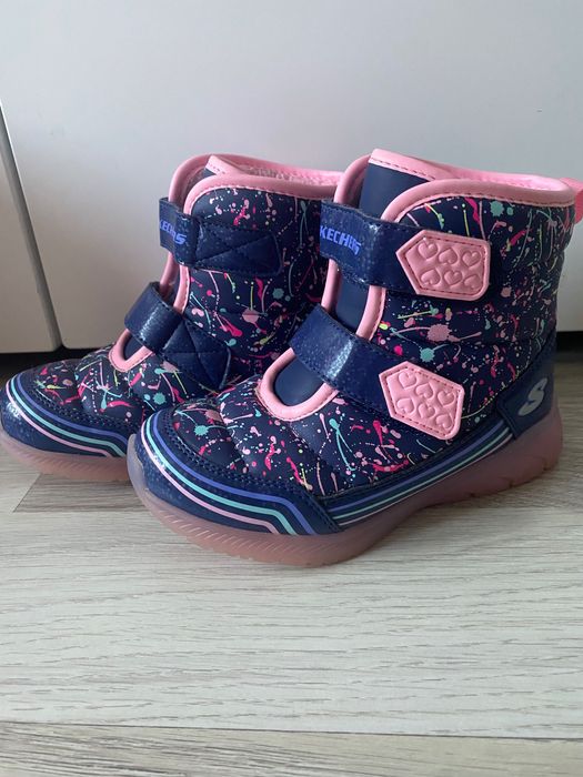Зимни апрески Skechers