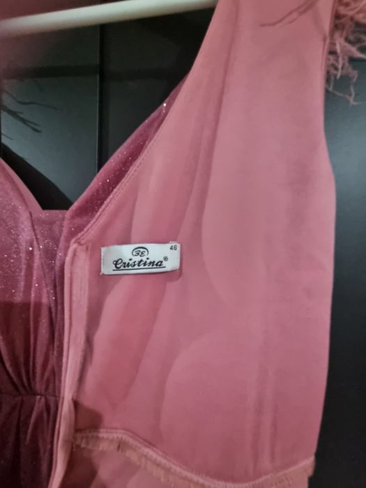 Vând rochie  de seară.