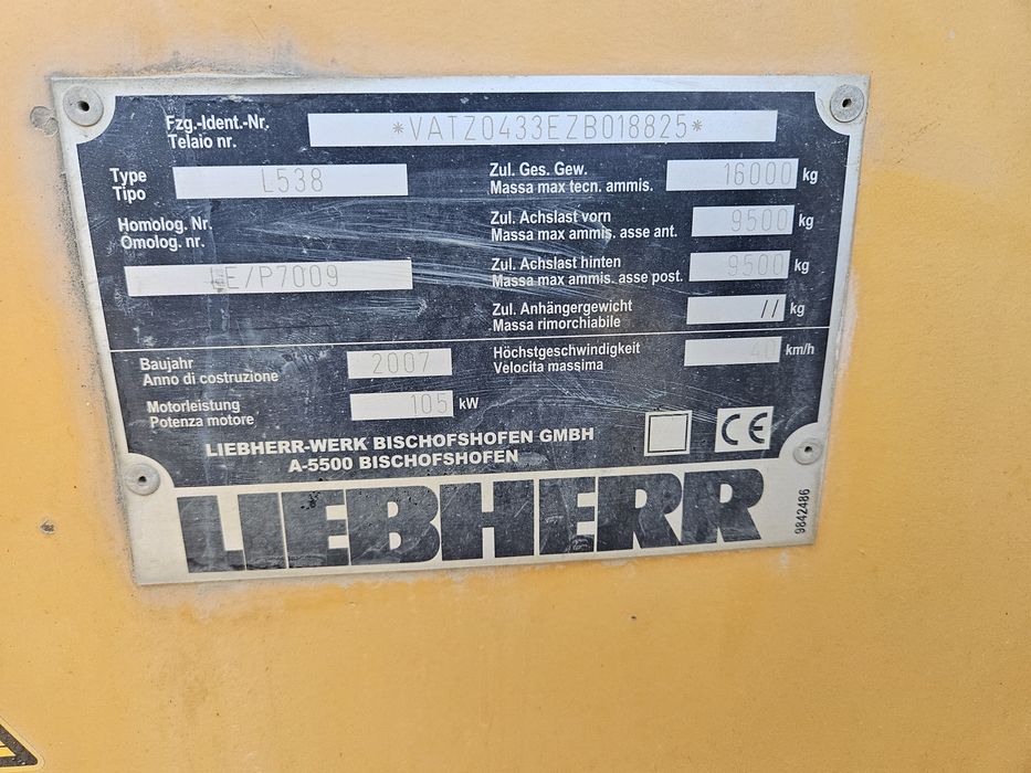 Vând excavator, vola